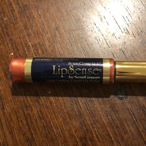 Lipsense